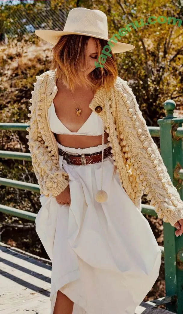 Ashley Tisdale nude photo #0294 (ashleytisdale)