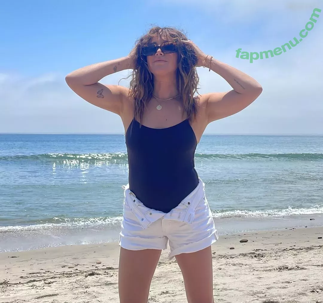 Ashley Tisdale nude photo #0372 (ashleytisdale)