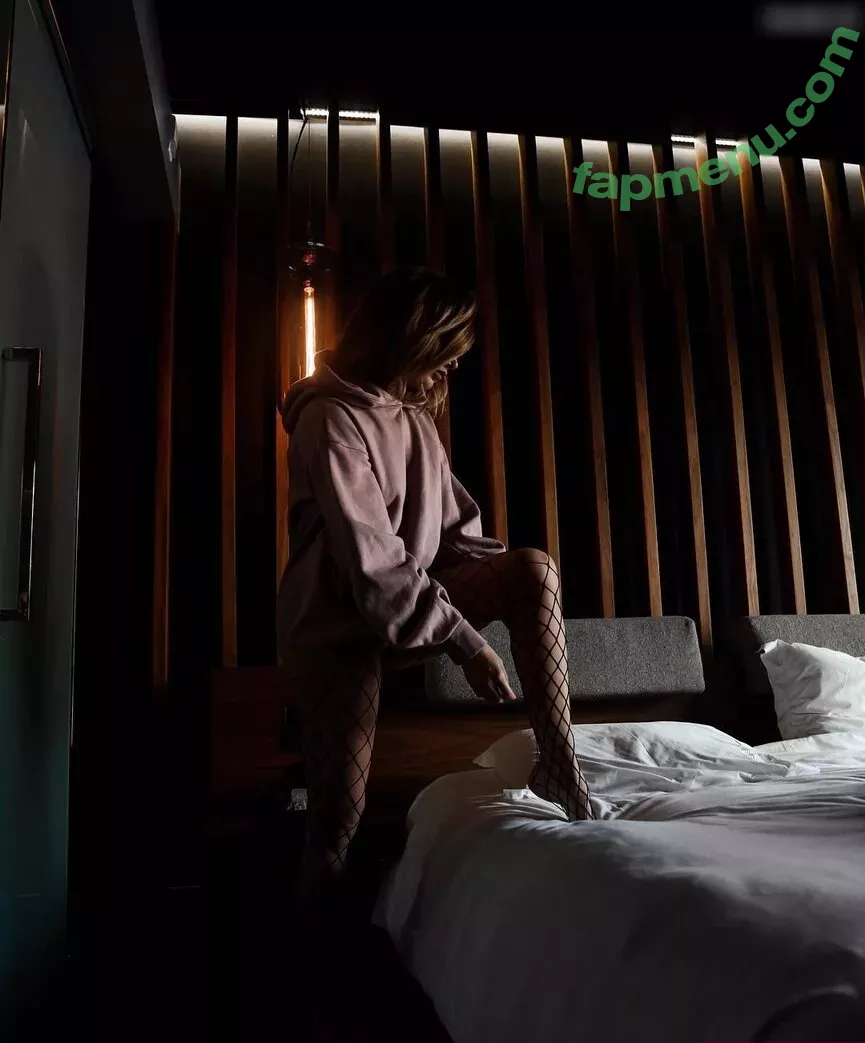 Ashley Tisdale nude photo #0390 (ashleytisdale)