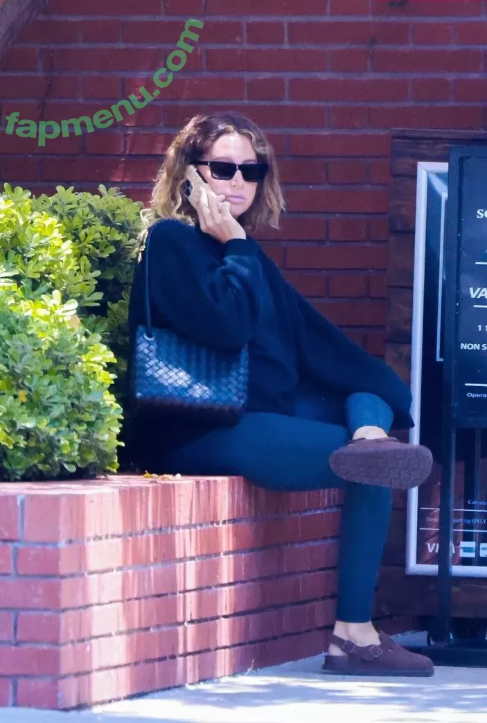 Ashley Tisdale nude photo #0401 (ashleytisdale)