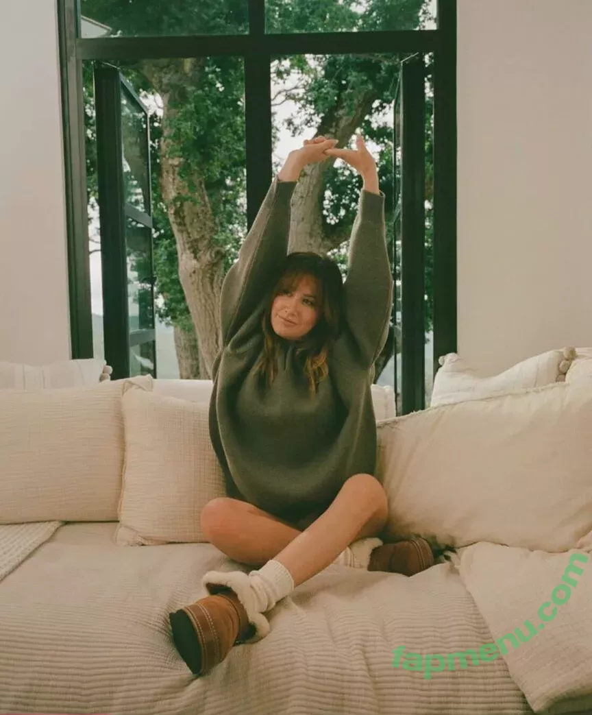 Ashley Tisdale nude photo #0418 (ashleytisdale)