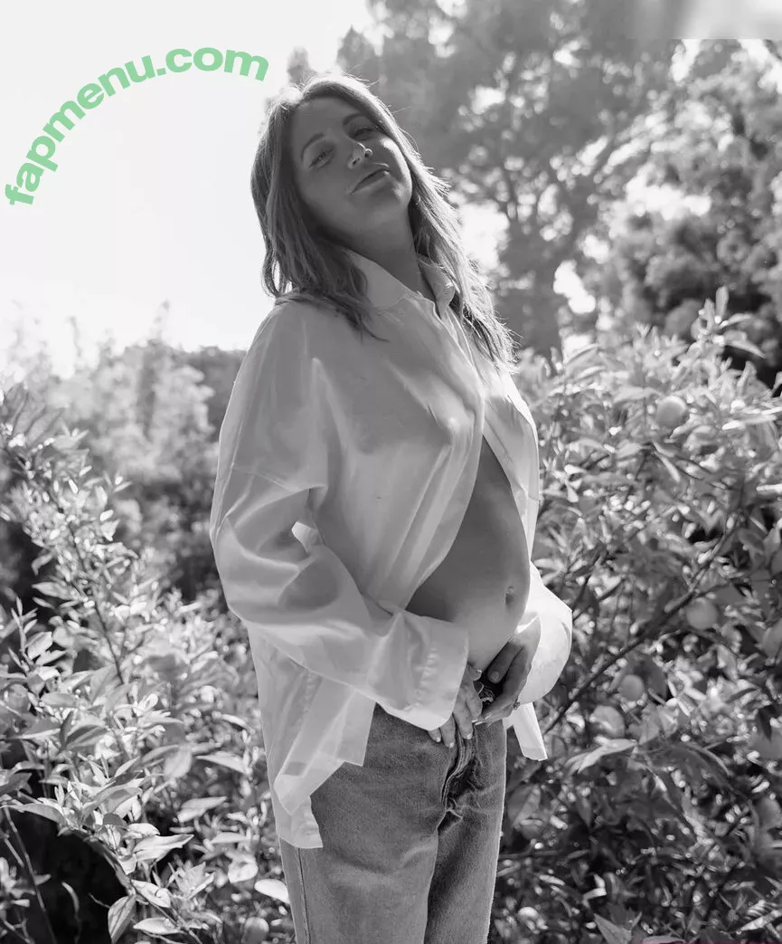 Ashley Tisdale nude photo #0451 (ashleytisdale)