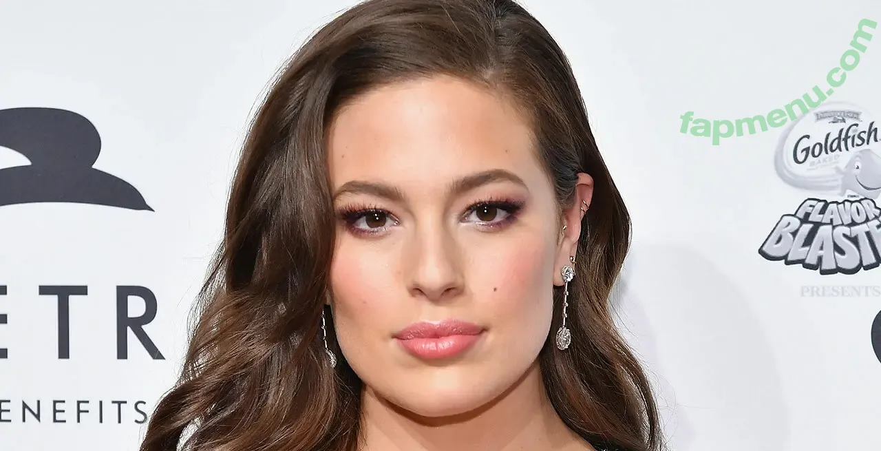 ashleygraham nude photo #0017 (ashleygraham)