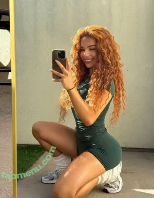 ashleyreneetv / theashleyreneee nude photo #0081