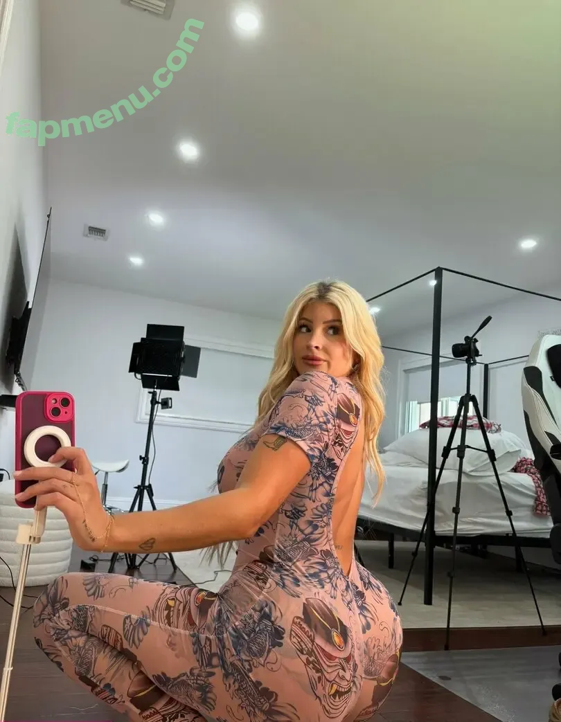 ashleysmilkers nude photo #0006 (ashleymilkers)