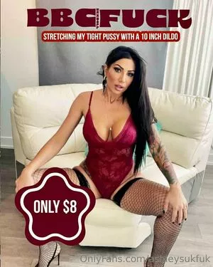 ashleysukfuk / valzzies nude photo #0986