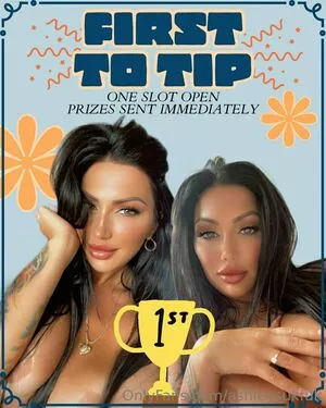 ashleysukfuk / valzzies nude photo #0998