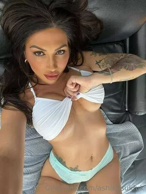 ashleysukfuk / valzzies nude photo #1020