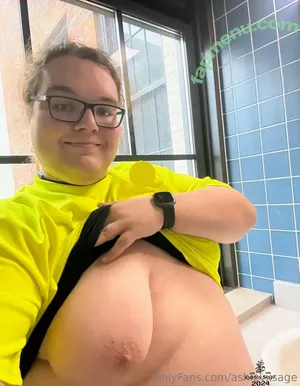 ashleyxsage / youneedsage nude photo #0007