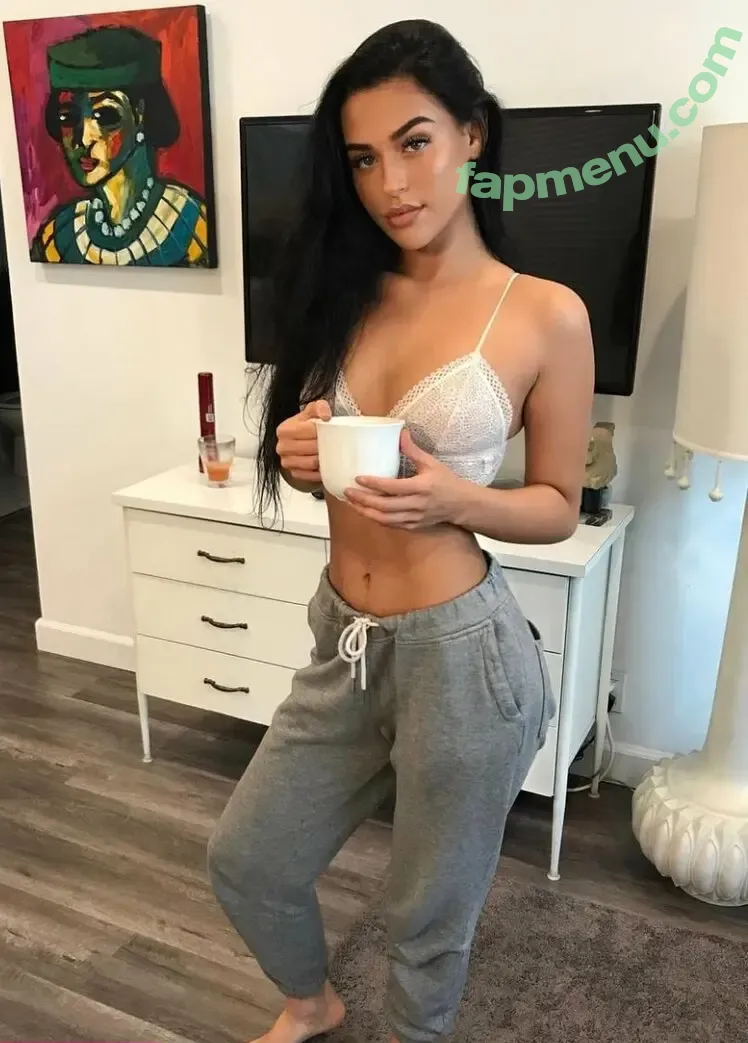 Ashlyn Castro nude photo #0001 (Ashlyn Castro)