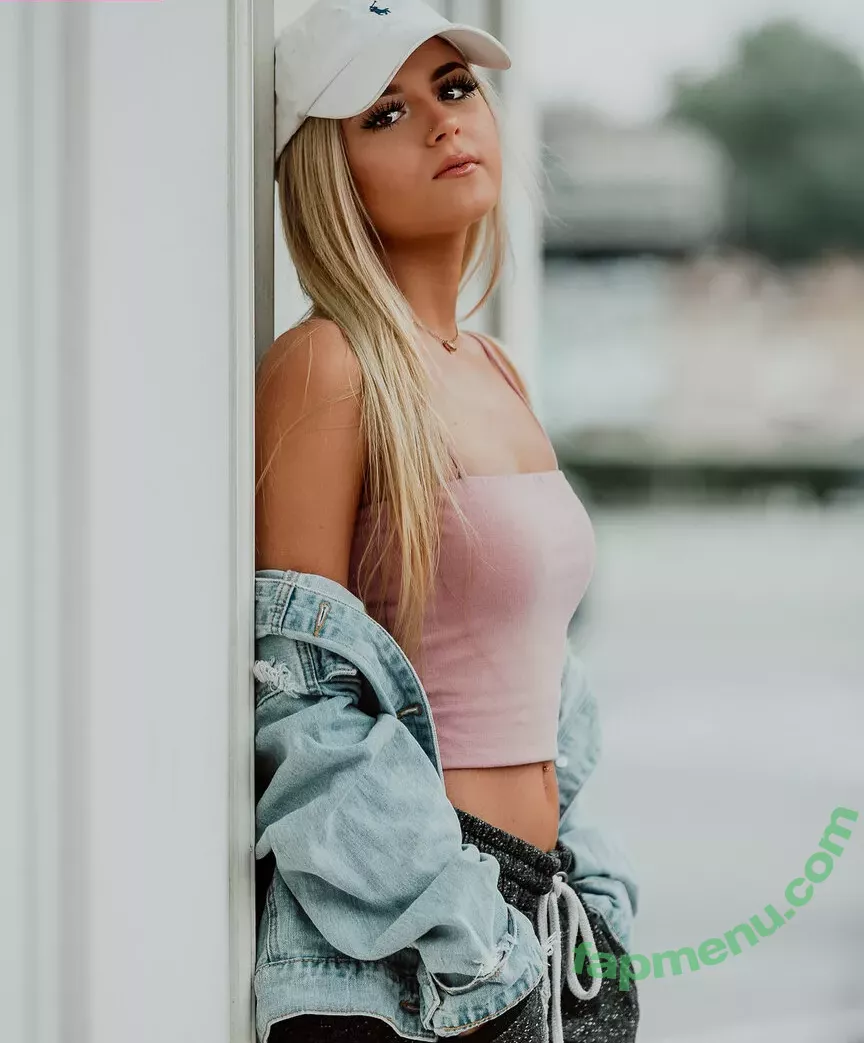 Ashlyn Sharp nude photo #0054 (blondie_ashlynnn)