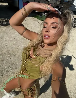 Ashlyn Sharp / blondie_ashlynnn nude photo #1156