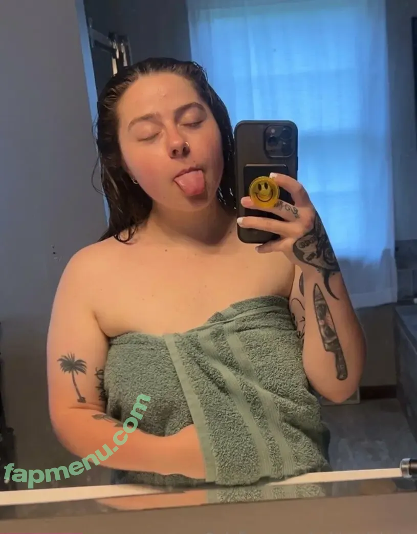 ashlyndakota nude photo #0023 (ashlyndakota111)