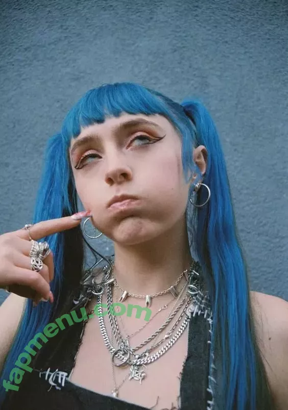 Ashnikko nude photo #0008 (ashnico)