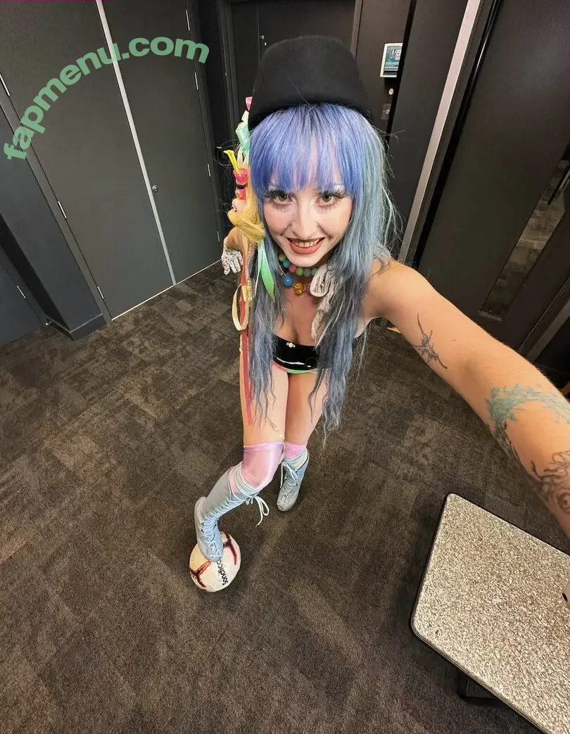 Ashnikko nude photo #0348 (ashnico)