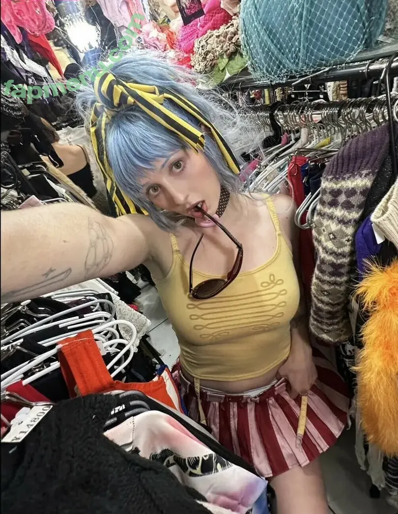 Ashnikko nude photo #0474 (ashnico)