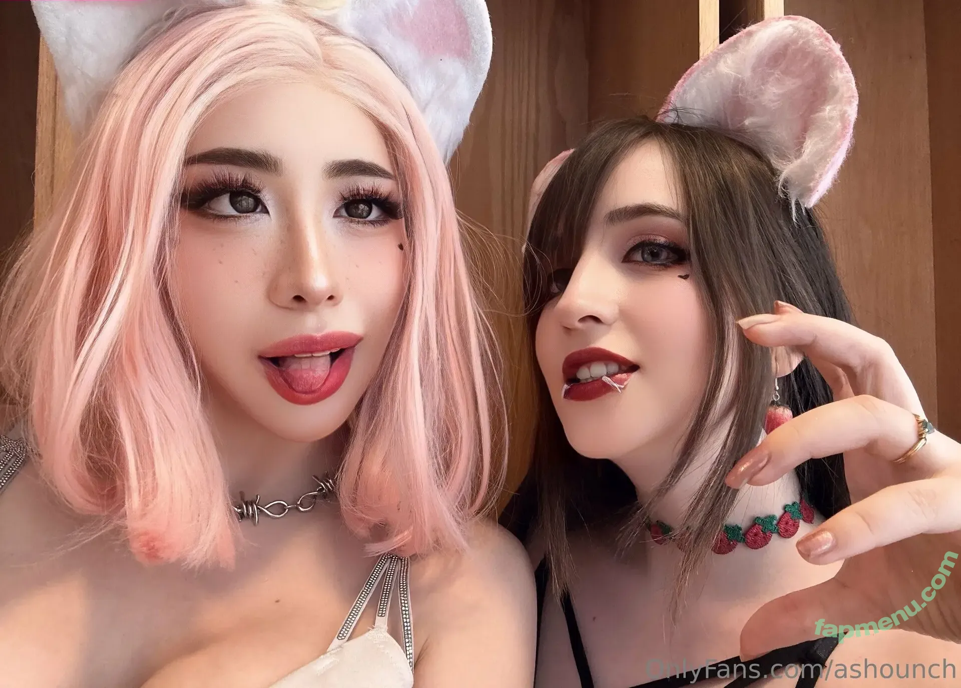 Ashounch nude photo #0021 (Ashounch)