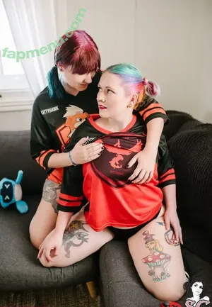 Ashsinns / ashesofsin / ashsins707 nude photo #0020