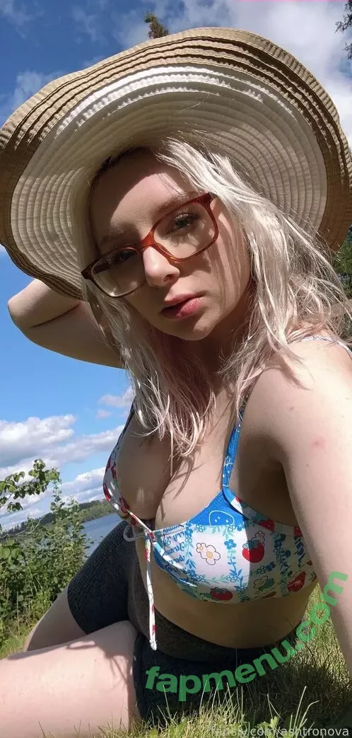 Ashtronova nude photo #0145 (Ashtronova)