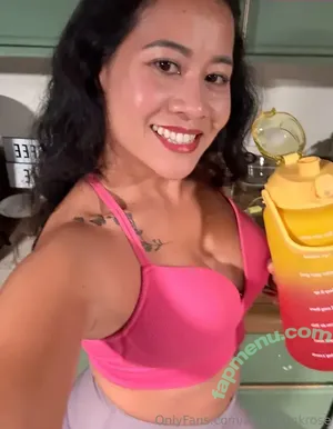 asian-pinkrose / roses_are_rosie nude photo #0042