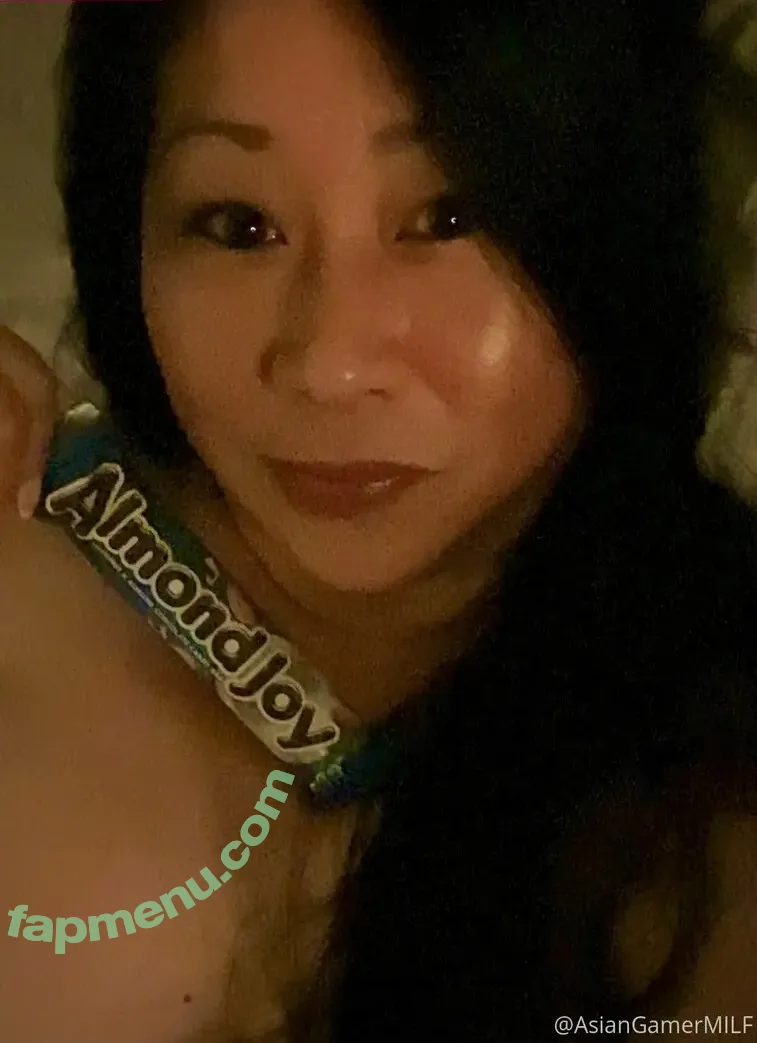 asiangamermilf nude photo #0001 (asiangamermilf)
