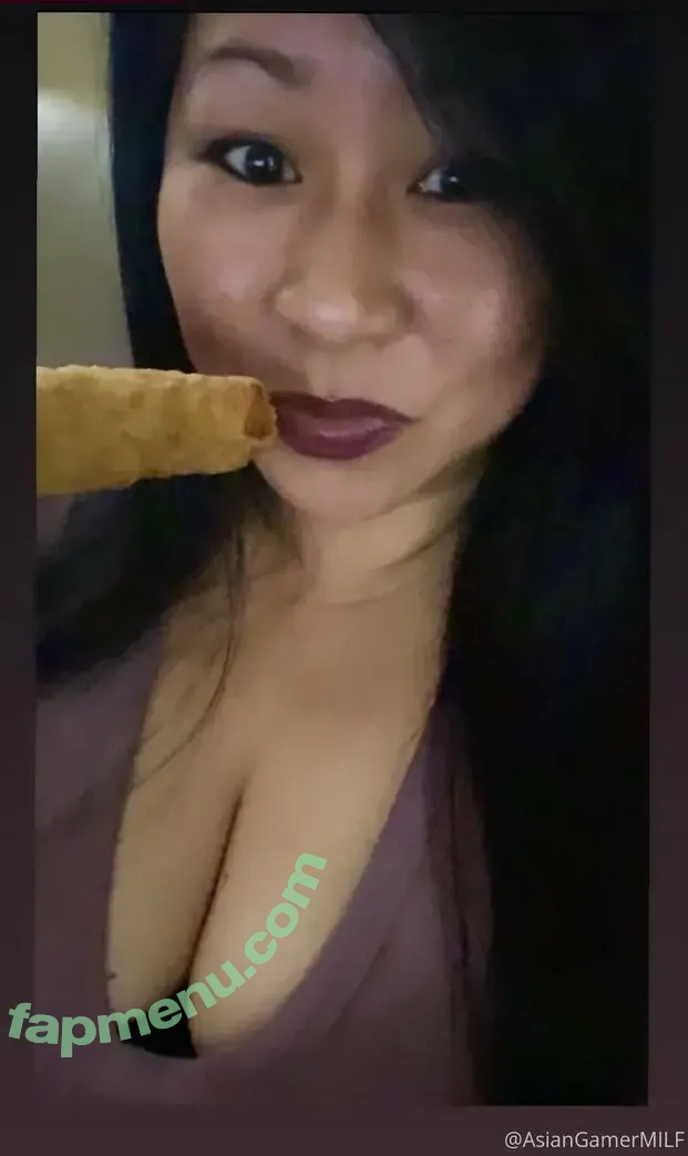 asiangamermilf nude photo #0005 (asiangamermilf)