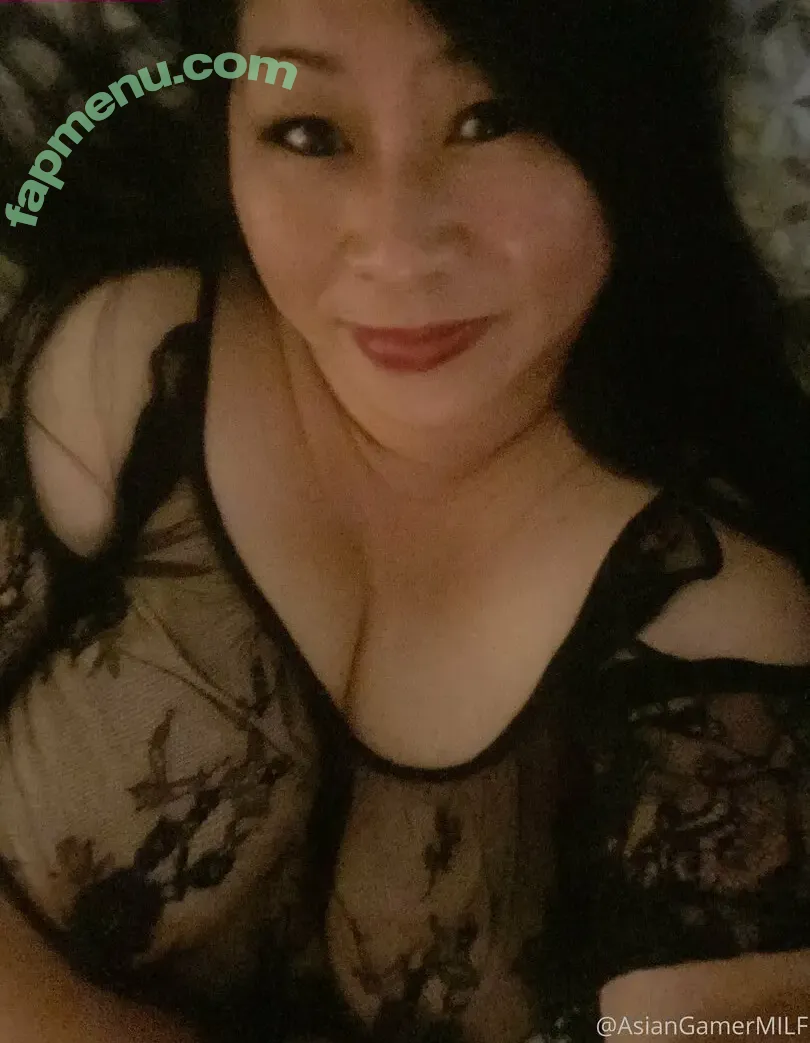 asiangamermilf nude photo #0011 (asiangamermilf)