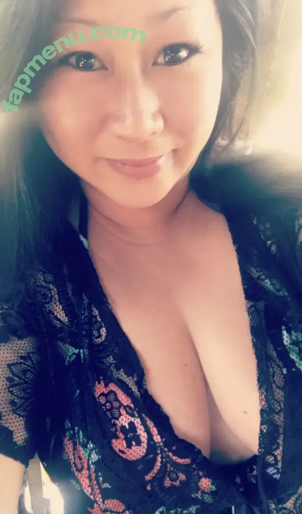 asiangamermilf nude photo #0016 (asiangamermilf)