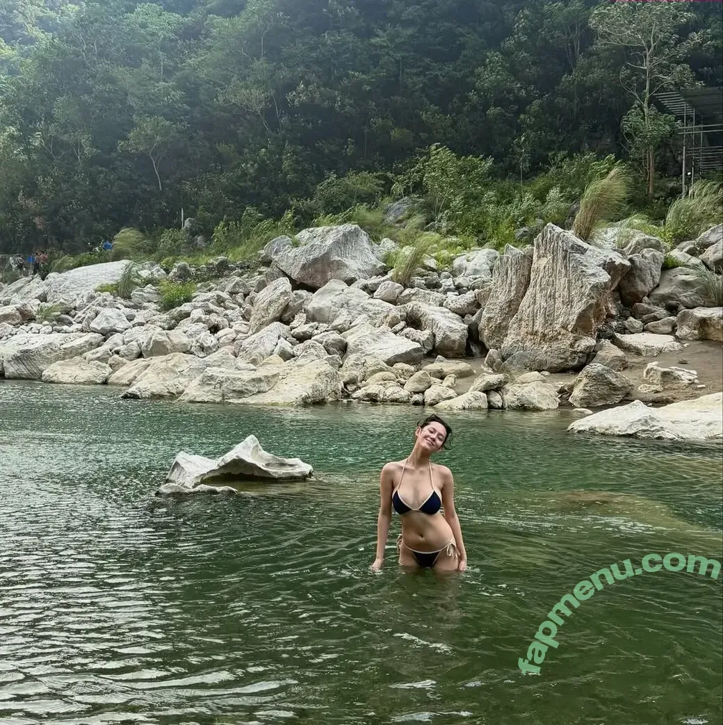 asiayoona nude photo #0014 (asiayoona)