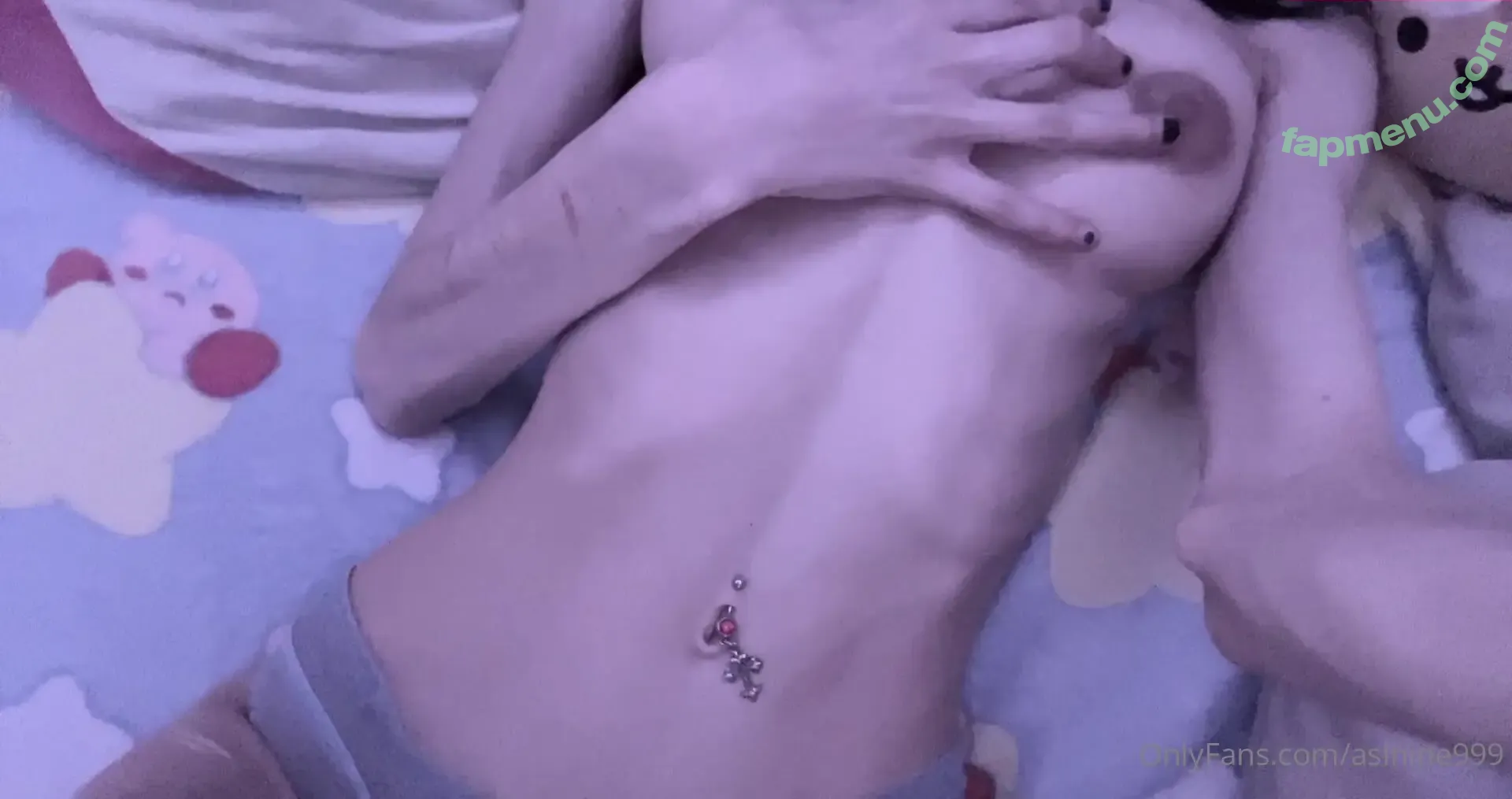 Asinine999 nude photo #0050 (Sophie)