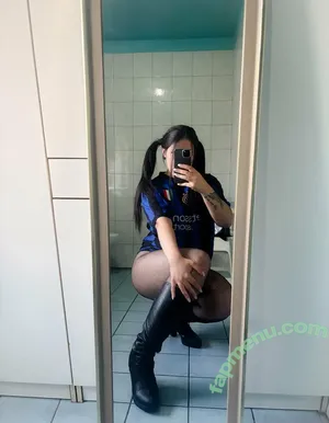  nude photo #0009
