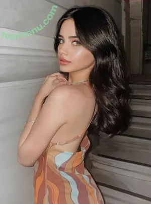  nude photo #0002