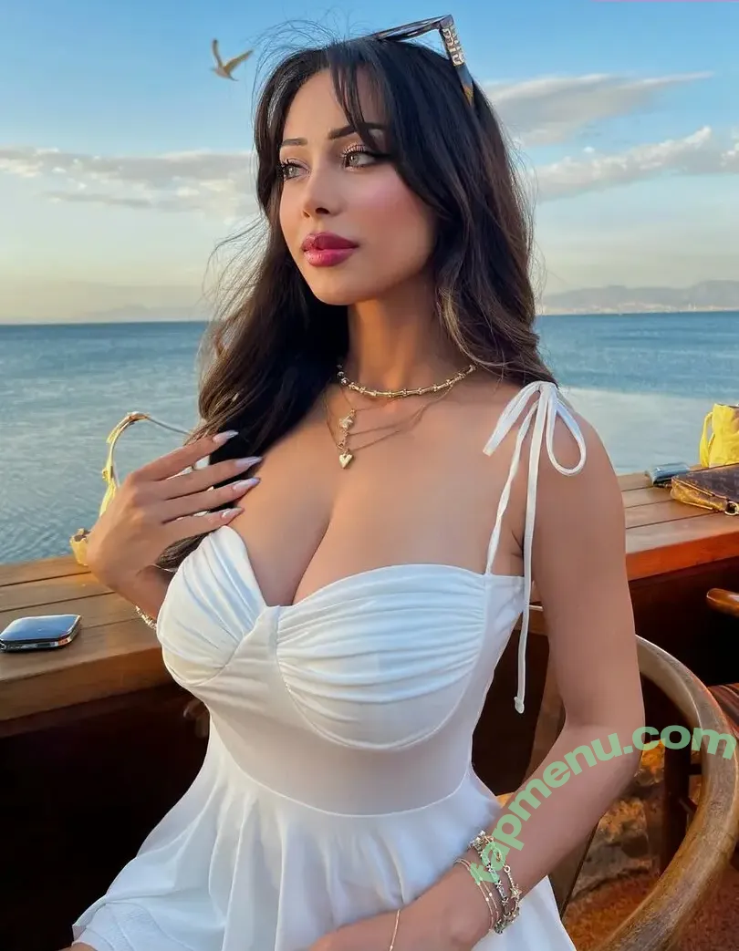 aslihel nude photo #0039 (aslihel)