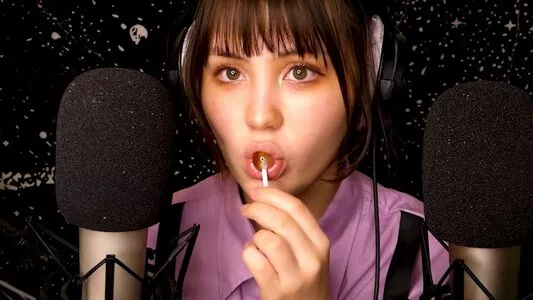 ASMR BlueKatie / asmrbluekatie nude photo #0013