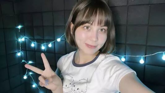 ASMR BlueKatie / asmrbluekatie nude photo #0042
