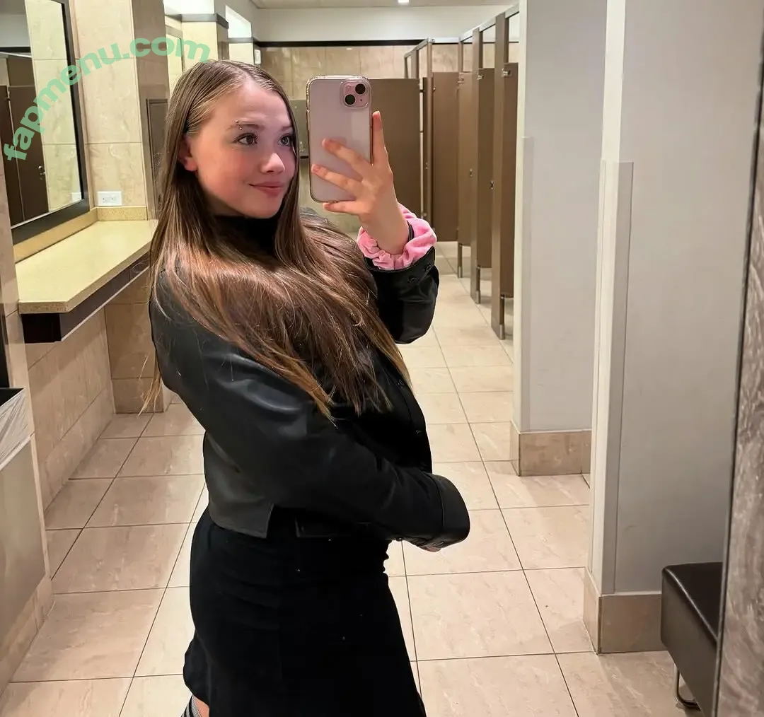 ASMR Lia nude photo #0008 (liaholm)