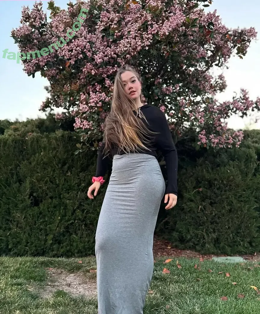 ASMRLia nude photo #0160 (liaholm)