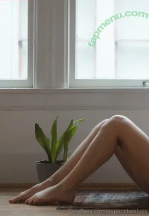  nude photo #0001