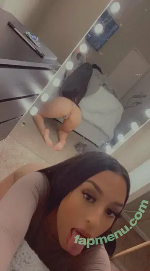 astr0gurlfree / astr0gurlxo nude photo #0015