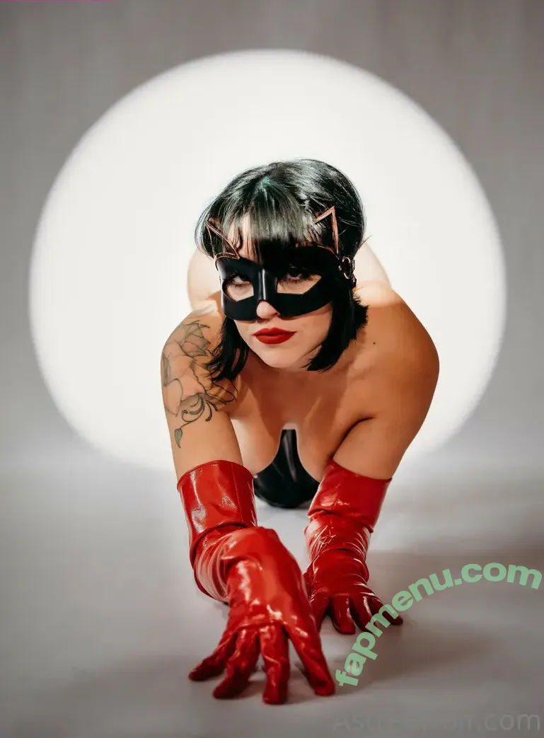 astreanoir nude photo #0010 (astrea_noir)