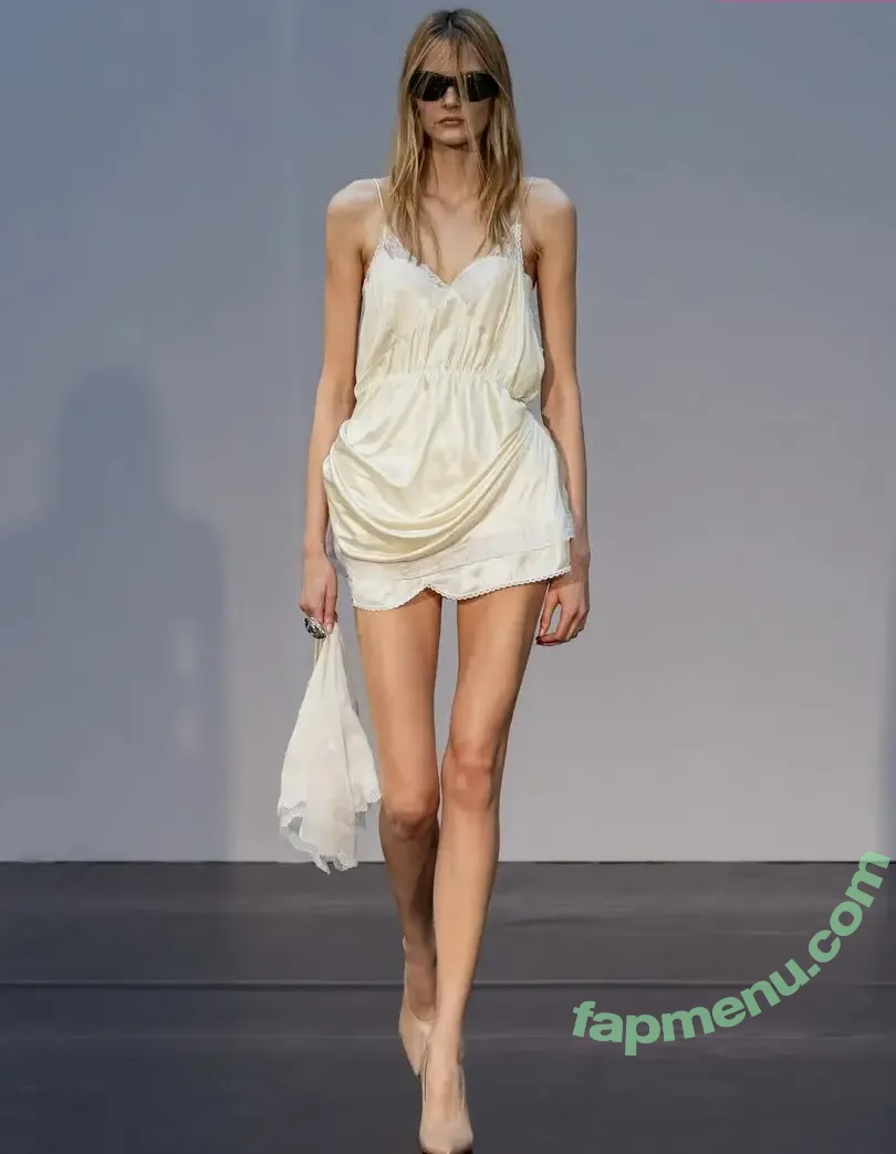 Astrid Voss nude photo #0025 (astridv0ss)