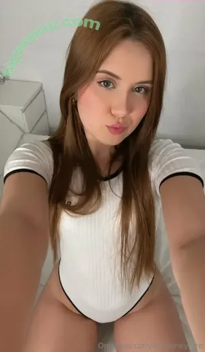  nude photo #0005