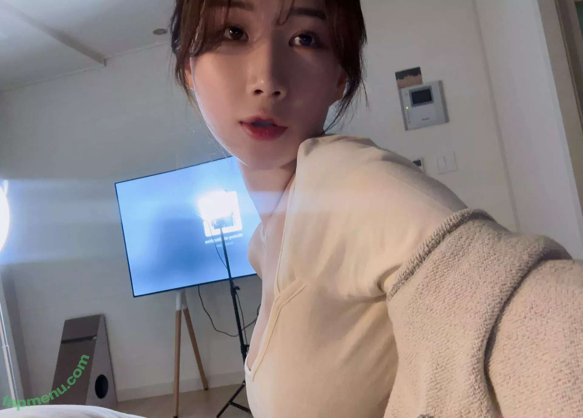 asuna nude photo #0084 (babyasuna / ditesuna / seoulasuna)
