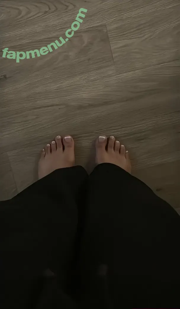 Atakesurmoney nude photo #0005 (Atakesurmoney)