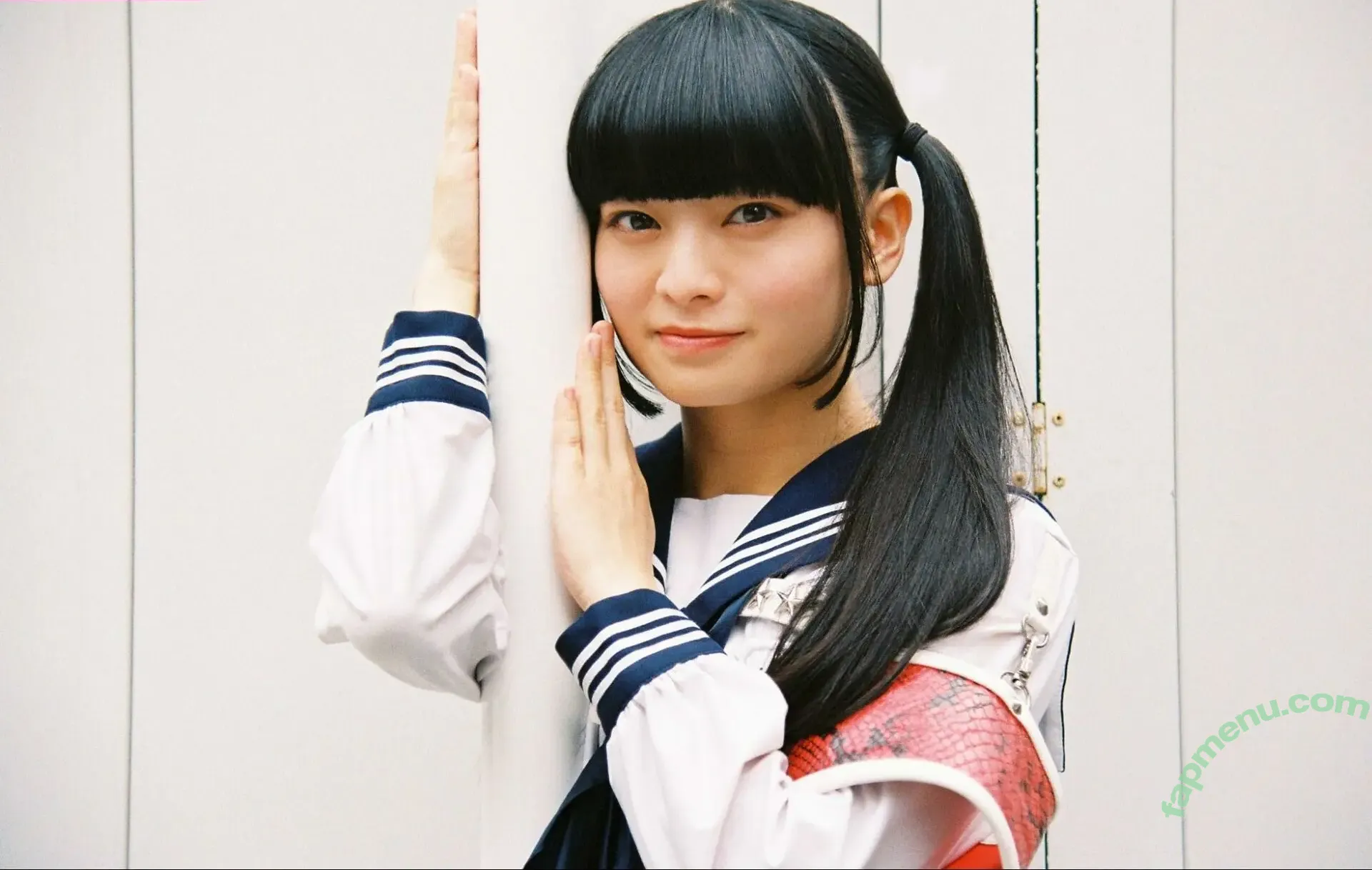 Atarashii Gakko nude photo #0014 (japan_leaders)