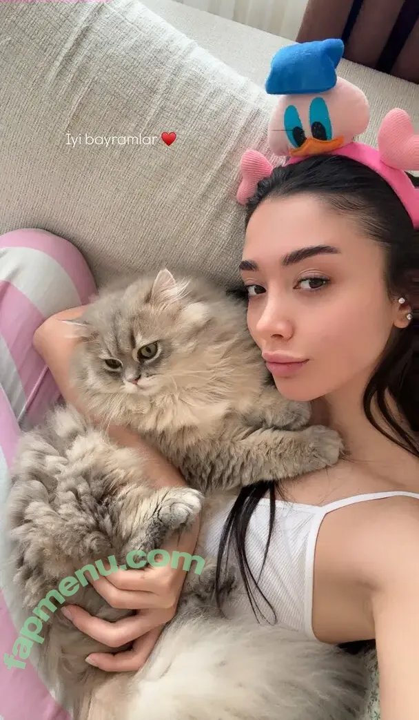 Atavratmiyav nude photo #0060 (Merve Cin / atavrattmiiyav)