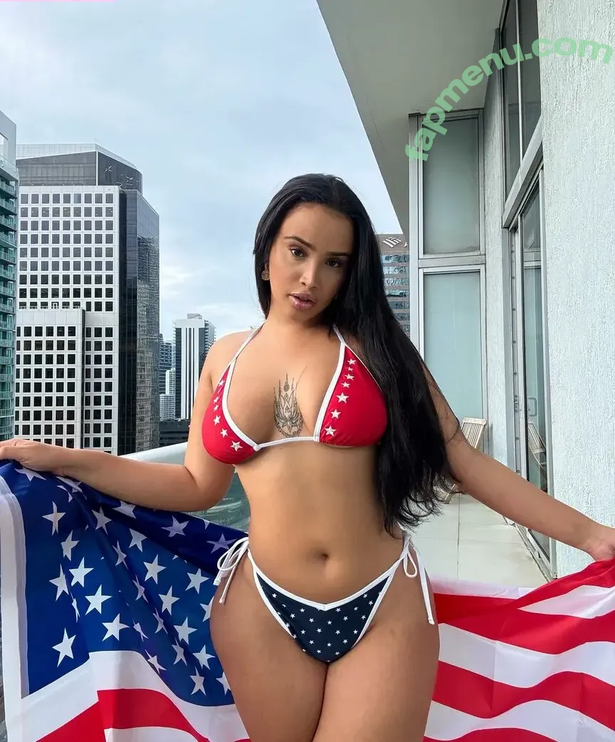 Athena Rome nude photo #0007 (athenaromexo / imnotathenarome / petiteathenax)