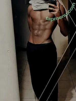  nude photo #0002
