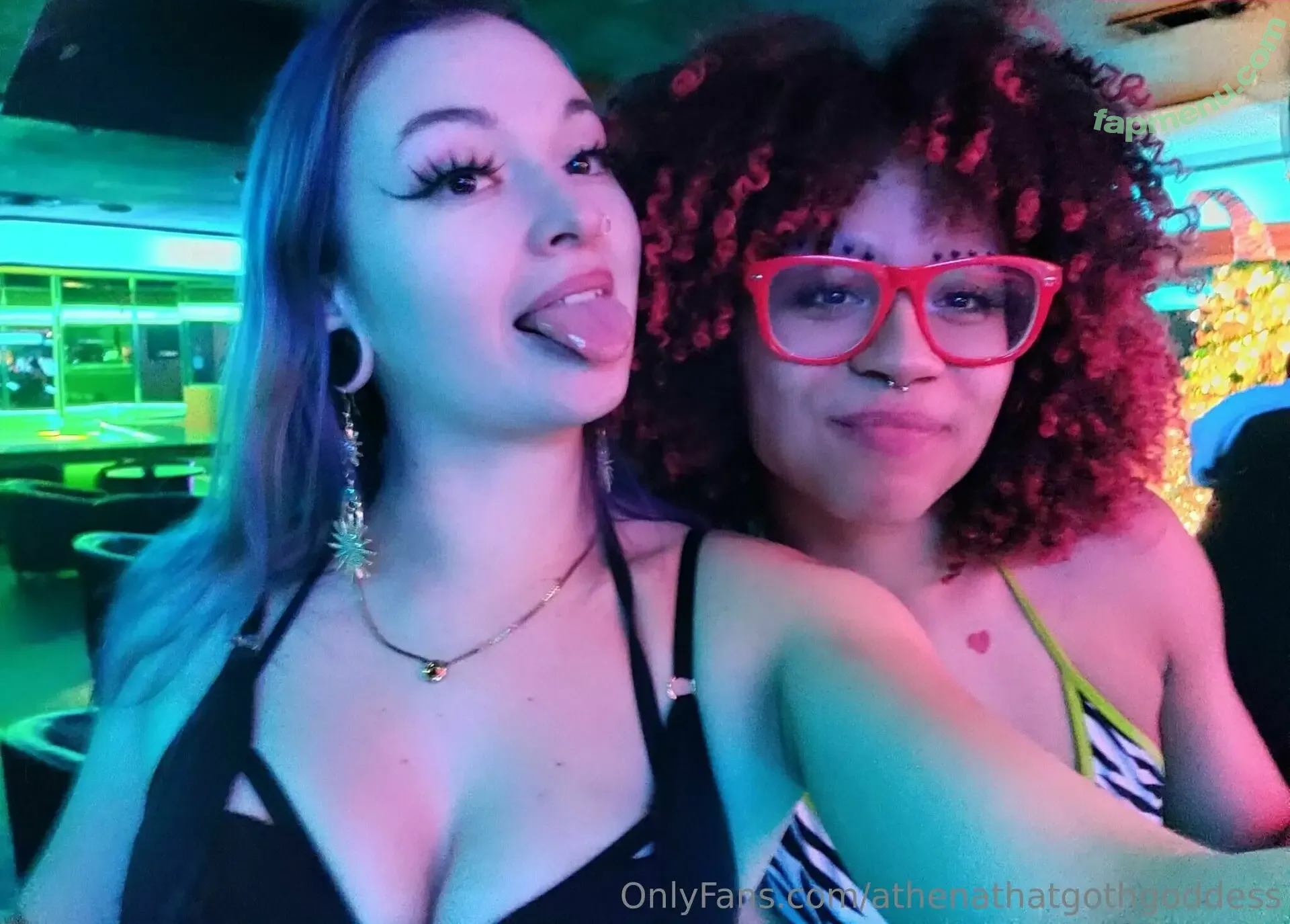 athenathatgothgoddess nude photo #0040 (athenathagoddess)