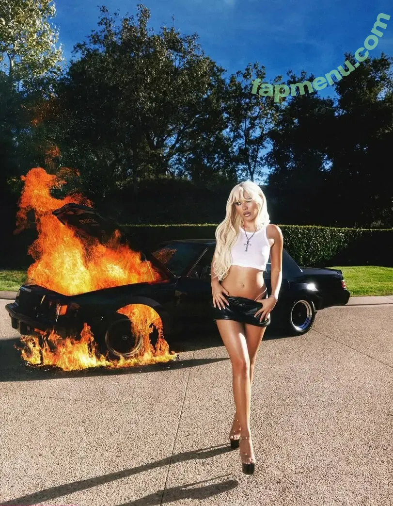 Atiana De La Hoya nude photo #0020 (atianadelahoya)